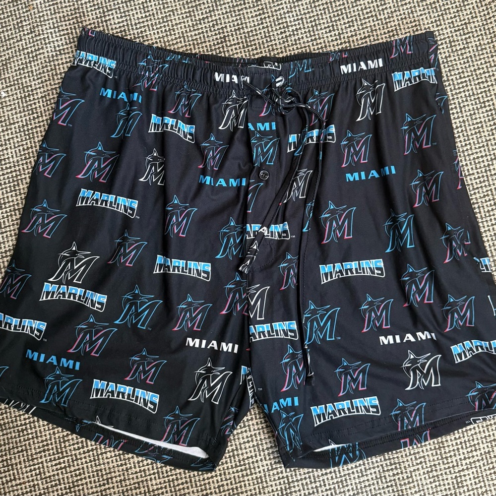 concepts sports sleepwear marlins men short Large 5”